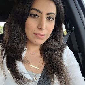 Meet your Posher, Amna